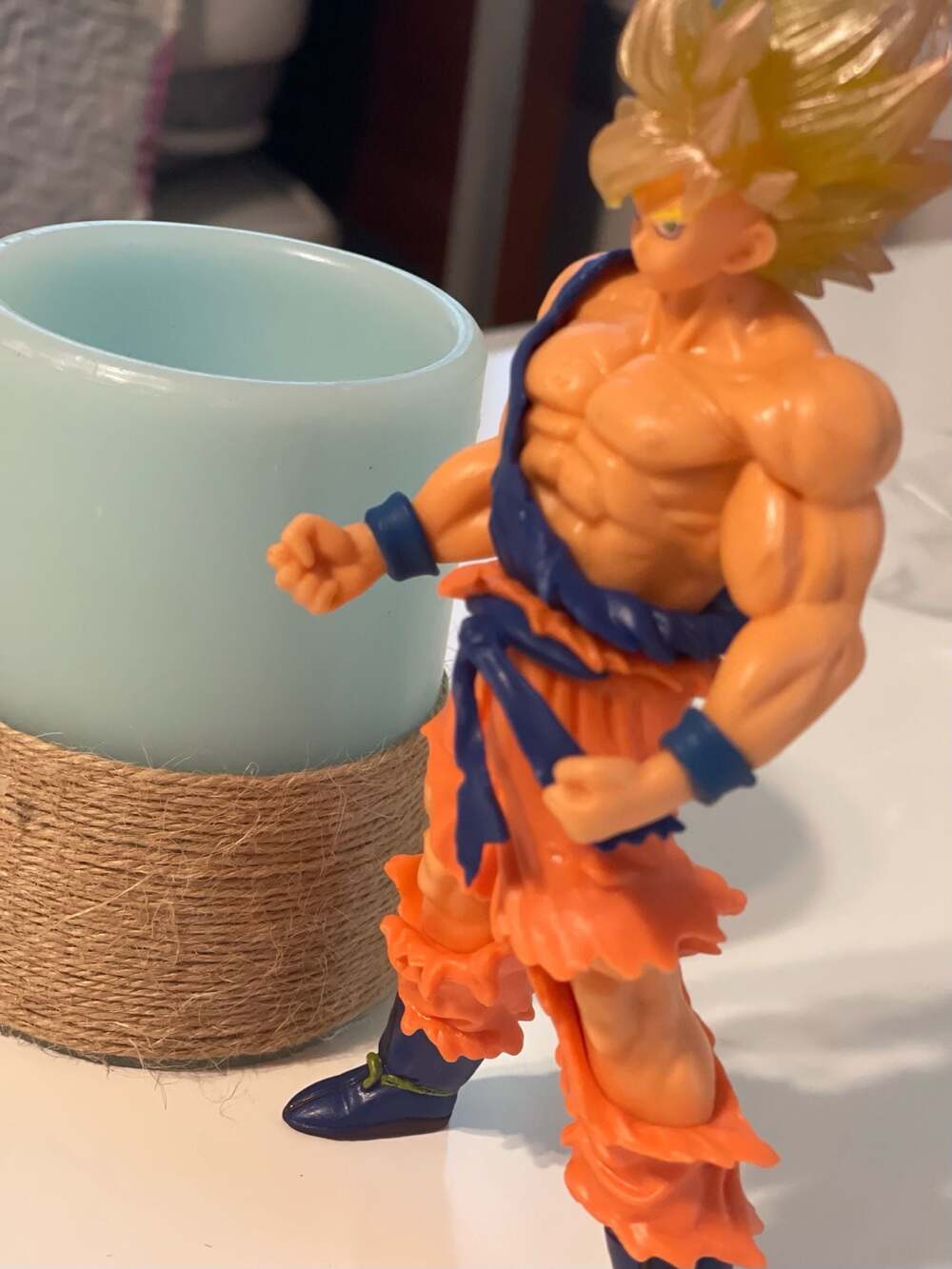 Dragon Ball Z Super Saiyan Goku Action Figure, NWOT, 7"